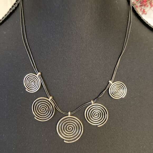 157 Newgrange Ireland Inspired Swirls Necklace NWOT - Picture 3 of 10